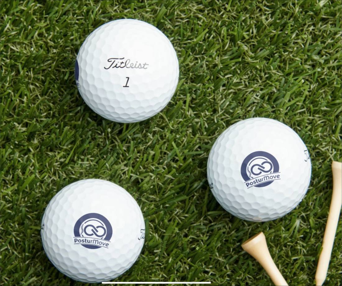 Balles de golf PosturMove sur le green